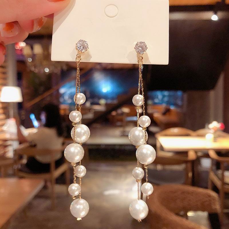 Buy Drop pearl earrings